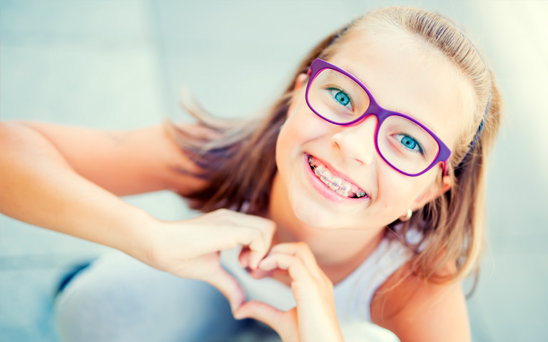 Brackets metálicos en niños